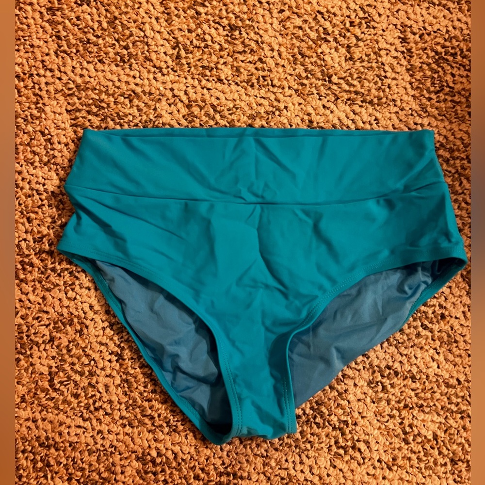 Hapari high waisted bikini bottom
